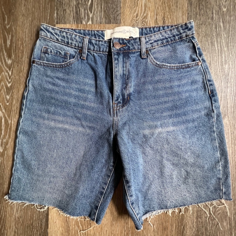 Treasure & Bond Denim Shorts Womens 10 Blue Raw Hem High Rise Cutoff 2789